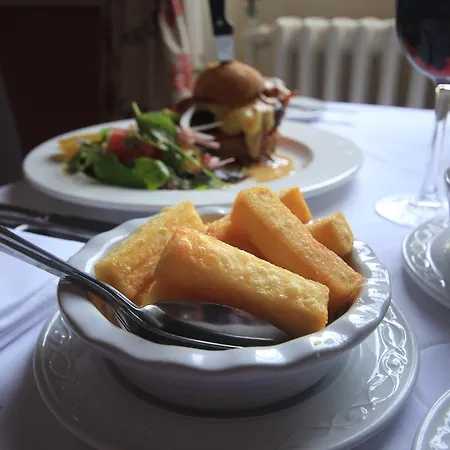 Worsley Arms Hotell 3*