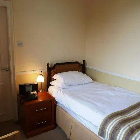 卫斯利安酒店 3*